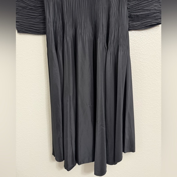 Vince Micro Pleated Black Midi Dress - Picture 6 of 15